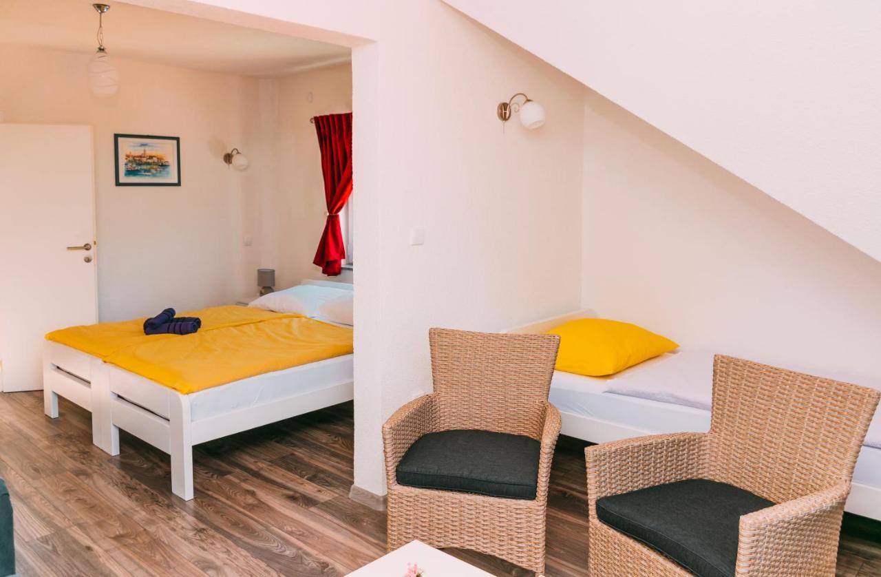 Apartmani Markesic Ramsko Jezero Prozor Exteriér fotografie