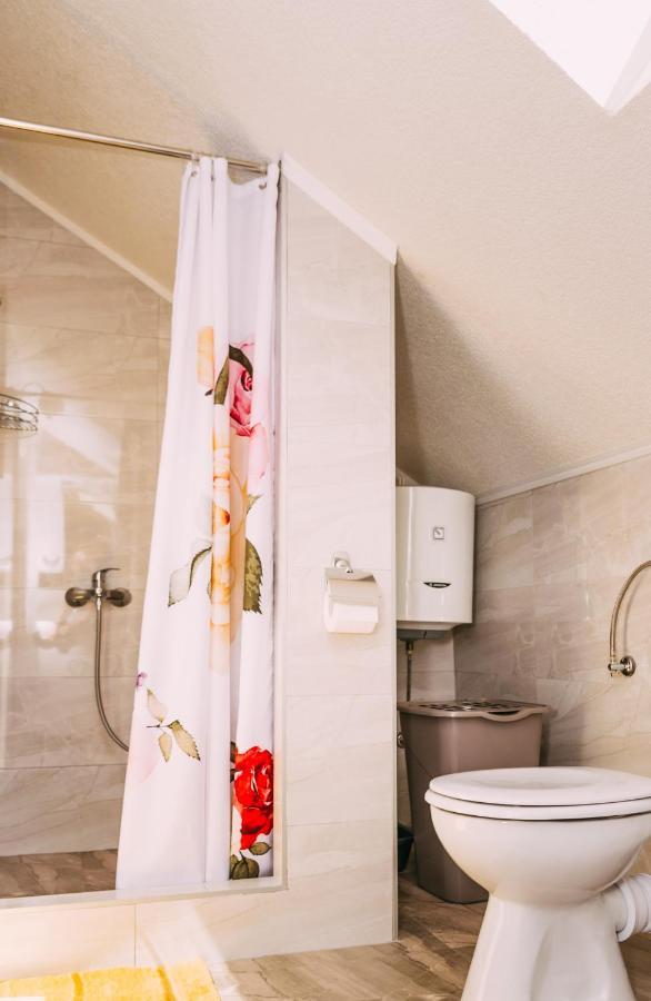 Apartmani Markesic Ramsko Jezero Prozor Exteriér fotografie
