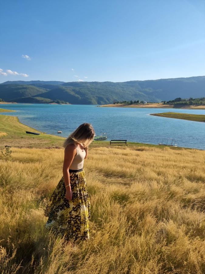 Apartmani Markesic Ramsko Jezero Prozor Exteriér fotografie